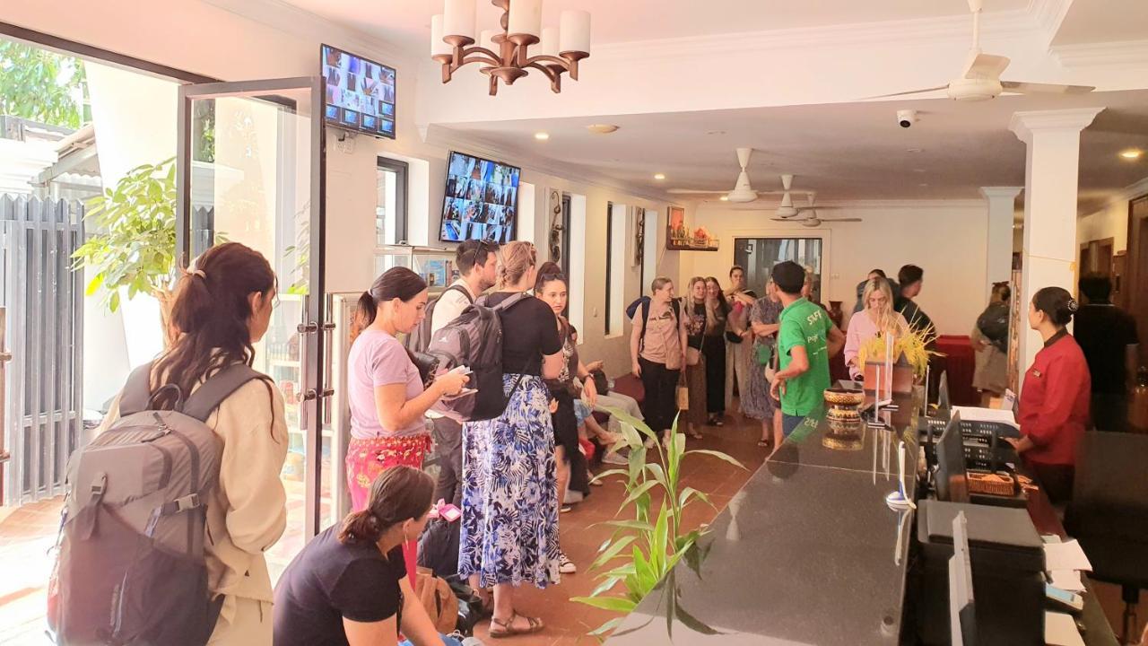 Darling Pub Hostel Siem Reap Exterior foto